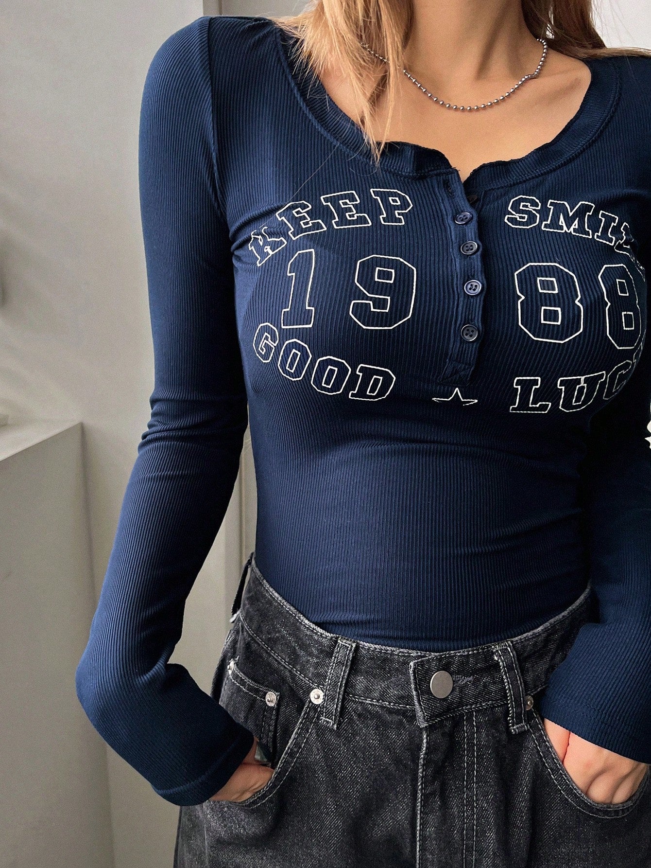 Letter Printed Semi-Buttoned Round Neck Tight Long-Sleeved Women's T-Shirt